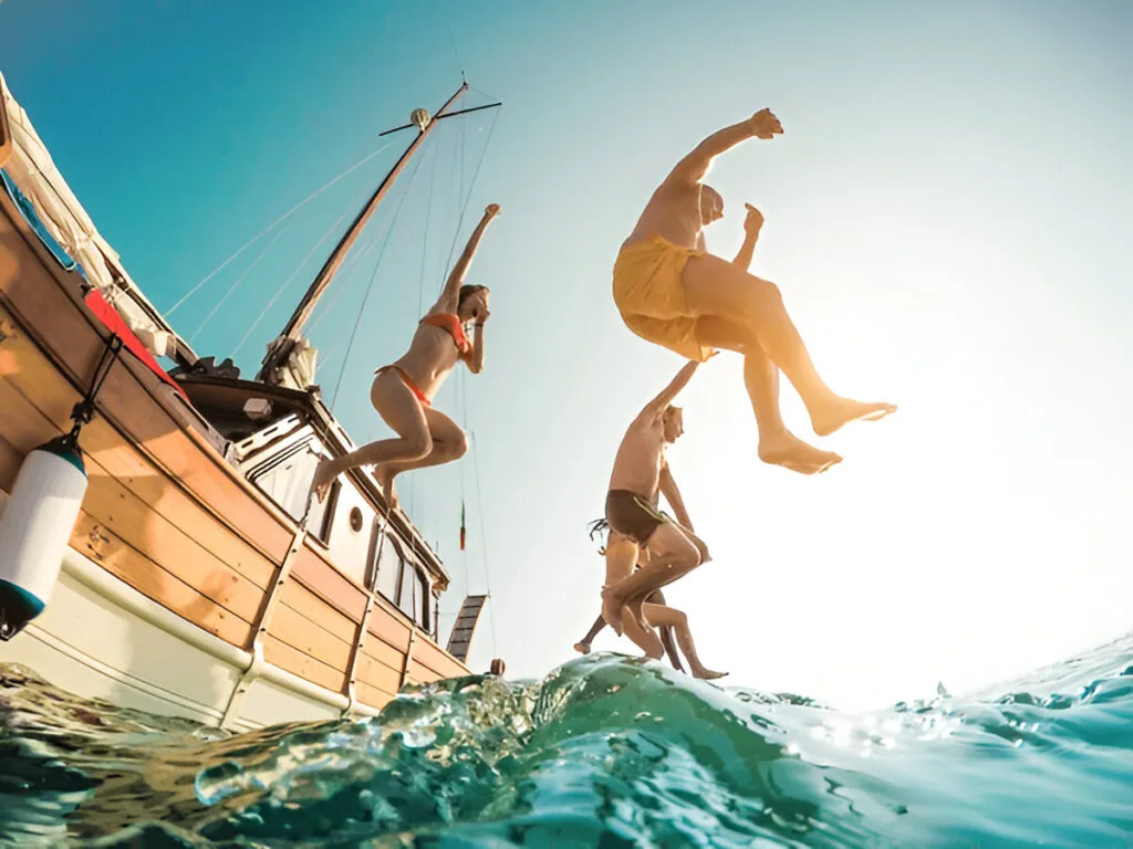 Best Water Excursions in Dubai: How to Book an Unforgettable Experience