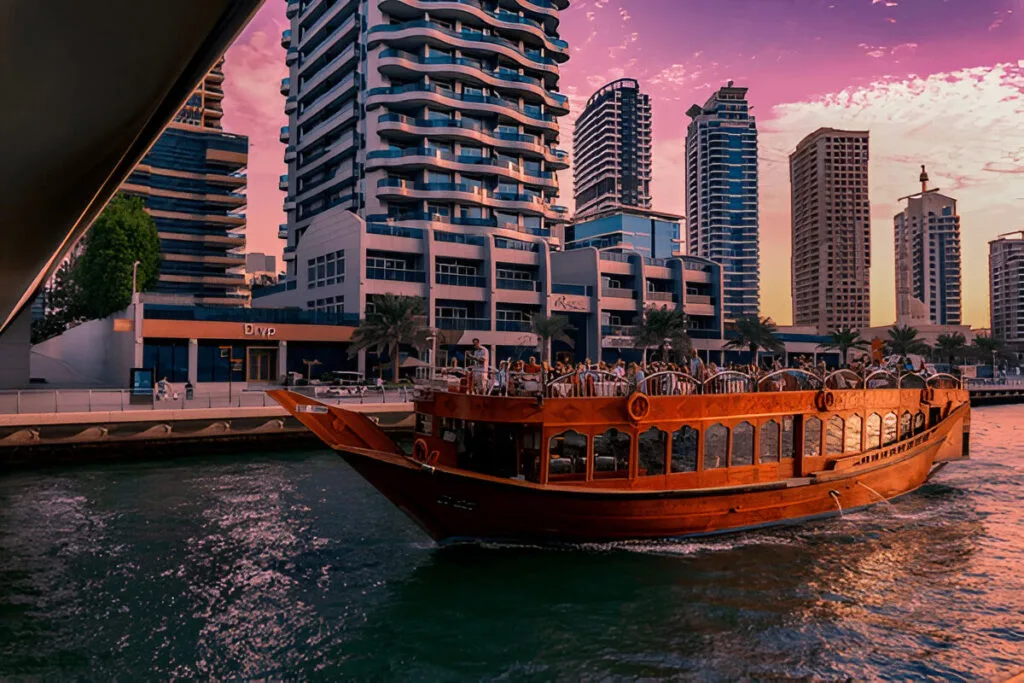 Dubai Sunset Cruises: A Perfect Evening